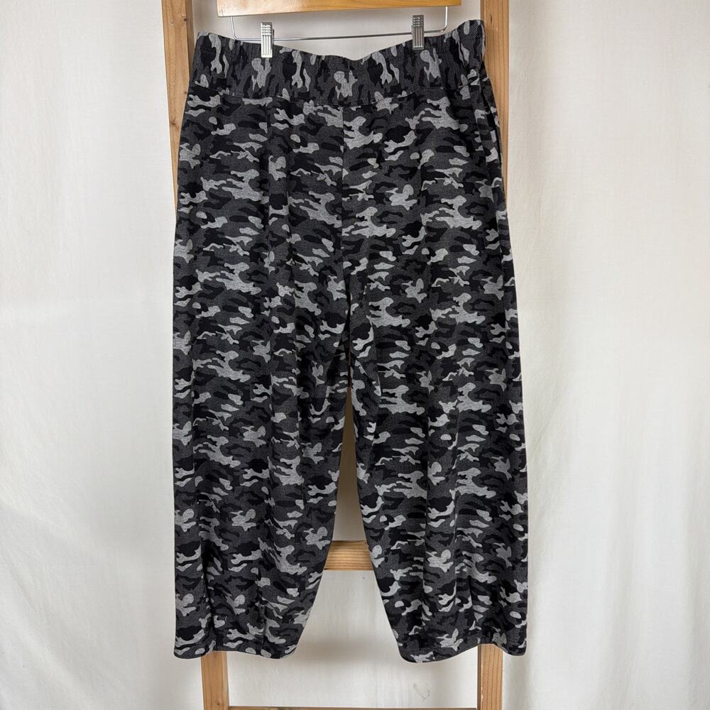 NWT Kleen Black/Gray Camo Barral Cropped Pant #0813 Size XS - Picture 4 of 6